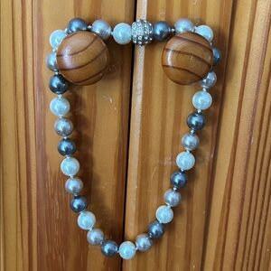 Elegant Pearl and Wood Beaded Necklace